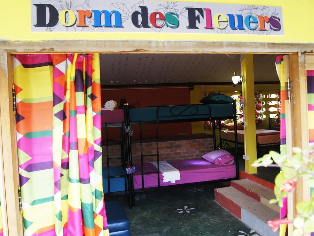Dorm Des Fleurs Hostel Кхаулак Экстерьер фото