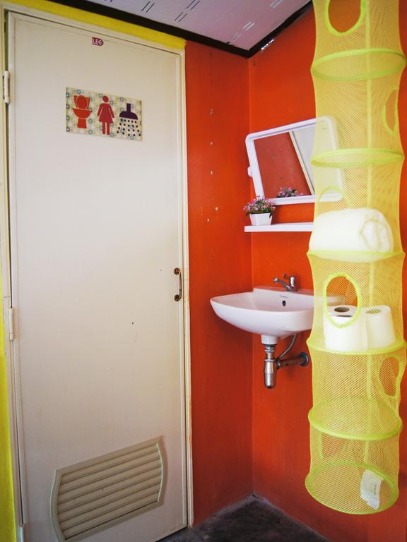 Dorm Des Fleurs Hostel Кхаулак Экстерьер фото