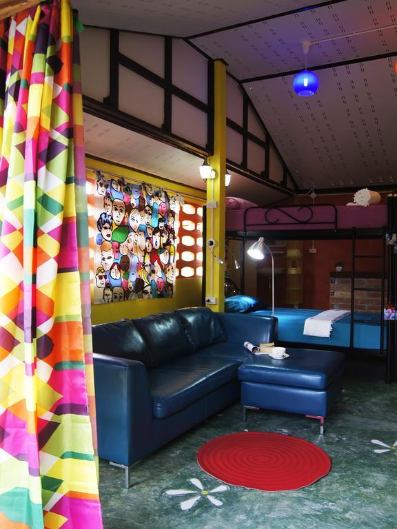 Dorm Des Fleurs Hostel Кхаулак Экстерьер фото