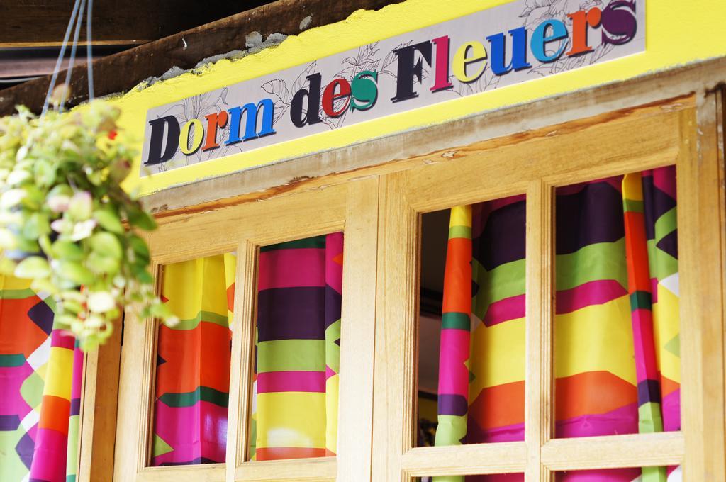 Dorm Des Fleurs Hostel Кхаулак Экстерьер фото