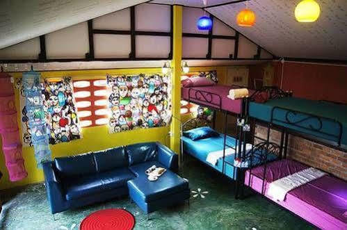 Dorm Des Fleurs Hostel Кхаулак Экстерьер фото